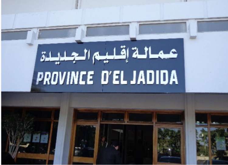 الحوزية…. سكان دوار النواصرة يحتجون أمام العمالة للمطالبة بماء الشرب