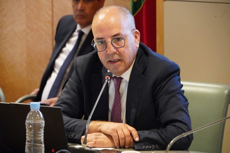 وزير الفلاحة يتعهد بعدم هدم سكن طلبة “الزراعة والبيطرة”.. والـPPS يدعو لاستئناف الدراسة
