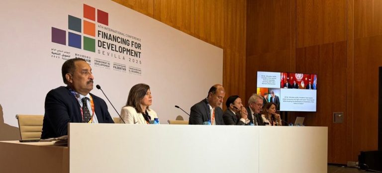 خبراء دوليون وعرب يبحثون حلولا غير تقليدية لدعم التنمية بالمجتمعات العربية